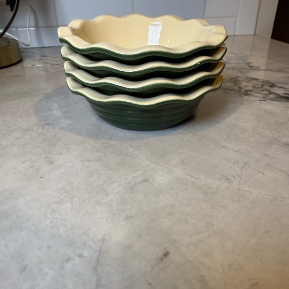 Emile Henry Mini Pie Dishes set of 4 - Picture 2 of 6